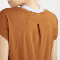 SALOMON ESSENTIAL SHAPED SS TEE W HONEY 22 7 SALOMON ESSENTIAL SHAPED SS TEE W HONEY 22 -Salomon 9 100954 essential shaped ss tee w honey lc1700900 03