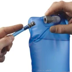 SALOMON SOFT RESERVOIR 2L CLEAR BLUE 23 -Salomon 9 109889 lc1916300 05